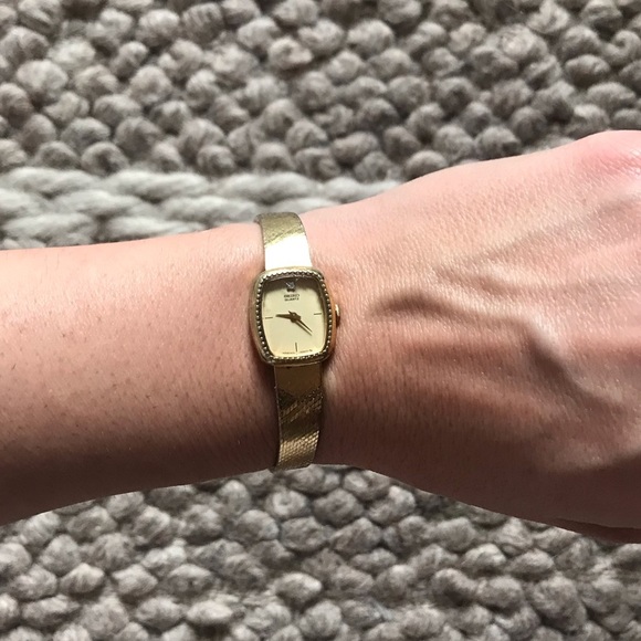 Vintage gold diamond Seiko watch women’s dainty
Princess Diana style bevel main image 7